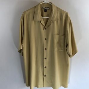 Silk Tommy Bahama Short sleeved button up